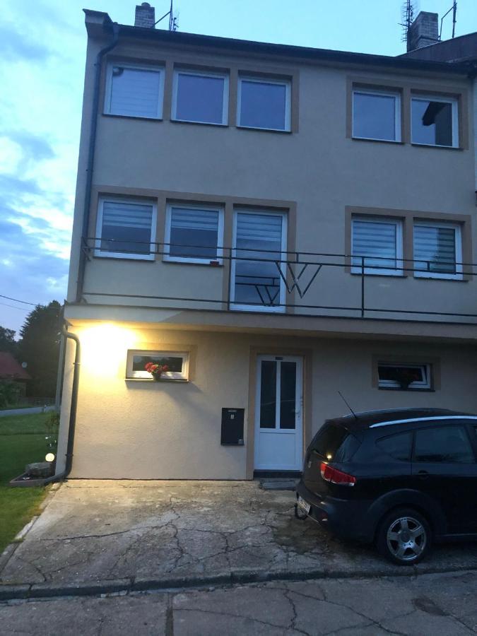 W Apartman 2 Teplice nad Metuji Ngoại thất bức ảnh